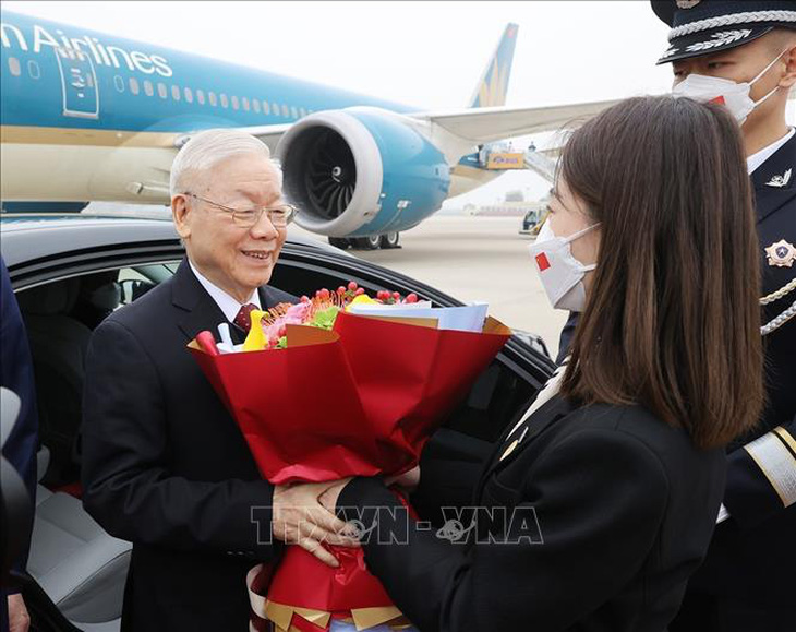 Tổng bí thư Nguyễn Phú Trọng đến Bắc Kinh, bắt đầu chuyến thăm chính thức Trung Quốc - Ảnh 4.