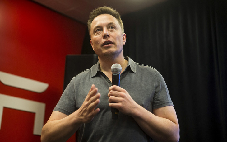 Tỉ phú Elon Musk bác bỏ thông tin 