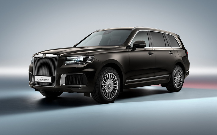 Hãng xe quốc dân Nga ra mắt SUV cạnh tranh Rolls-Royce Cullinan, giá đắt gấp rưỡi