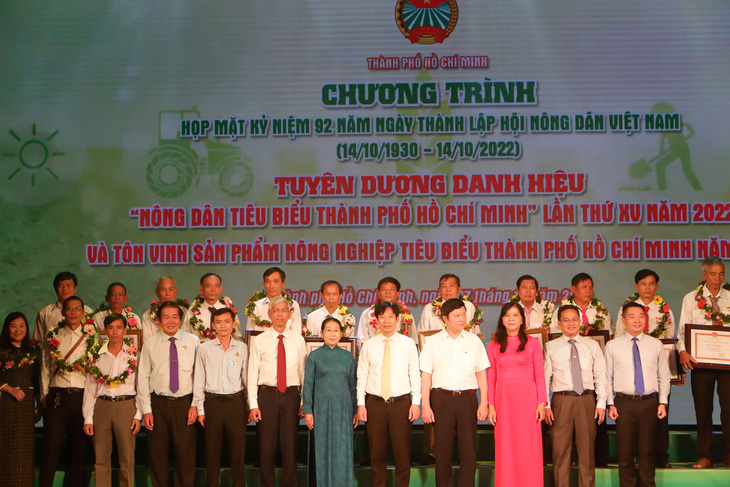 TP.HCM tuyên dương 28 Nông dân tiêu biểu - Ảnh 1.