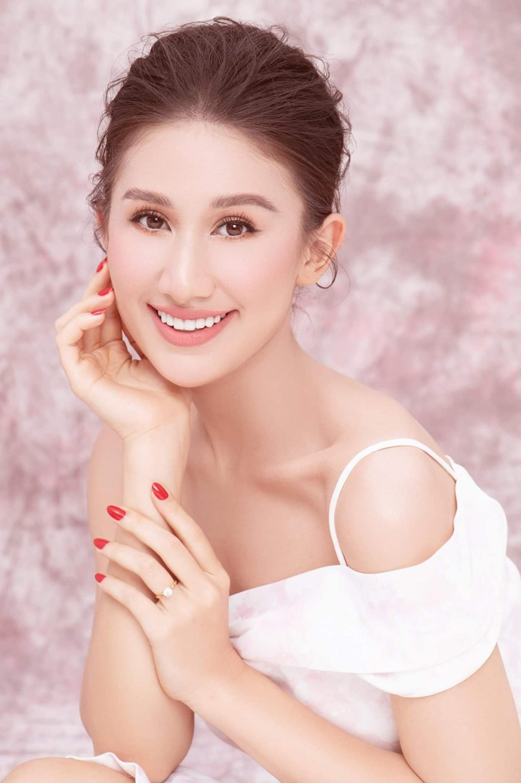 Người đẹp thể thao Nguyễn Diana qua đời; HHen Niê xuất hiện trên bìa tạp chí thời trang thế giới - Ảnh 3.