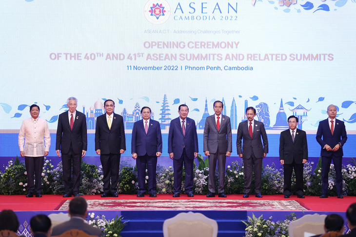 Thủ tướng Phạm Minh Chính dự lễ khai mạc Hội nghị cấp cao ASEAN - Ảnh 1.