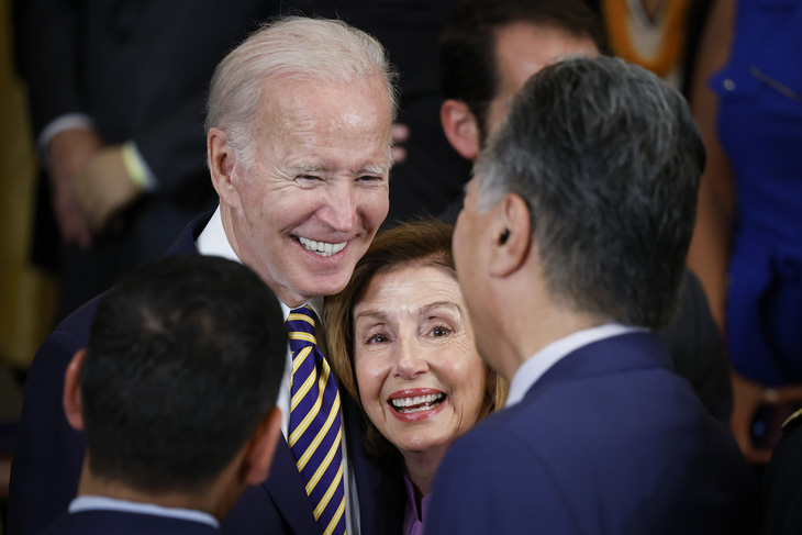 Bà Pelosi ủng hộ ông Biden tái tranh cử vào năm 2024 - Ảnh 1.