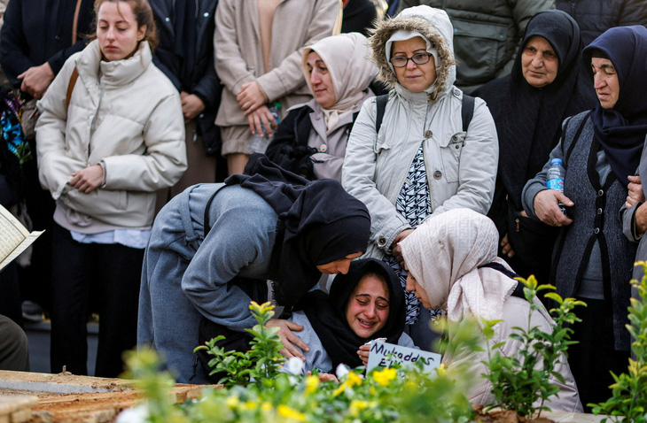 Nữ nghi can đánh bom ở Istanbul là người Syria - Ảnh 1.