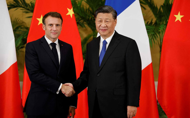 Trung Quốc kêu gọi Pháp duy trì sự độc lập trong quan hệ đối ngoại