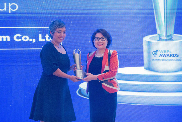 P&G Việt Nam được vinh danh tại Giải thưởng UN Women WEPs Awards 2022 - Ảnh 1.