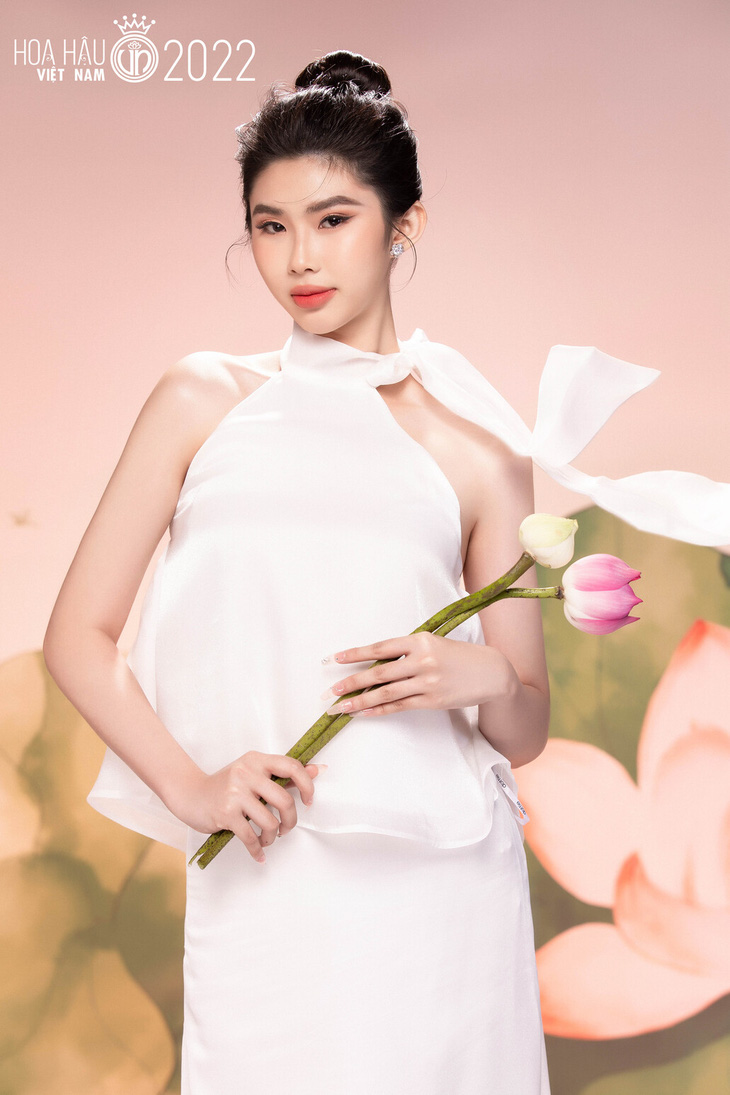Ngắm bộ ảnh ‘tươi như bông’ của dàn thí sinh Hoa hậu Việt Nam 2022 - Ảnh 20.