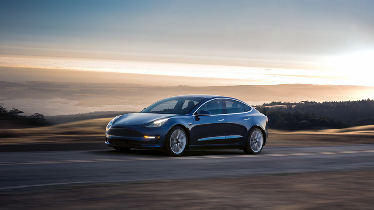 GM sửa hộ hàng ngàn xe điện Tesla - Đôi bên có lợi - Ảnh 1.
