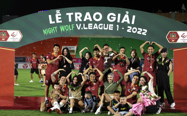 Bảng xếp hạng chung cuộc V-League 2022: Hà Nội vô địch, Sài Gòn xuống hạng