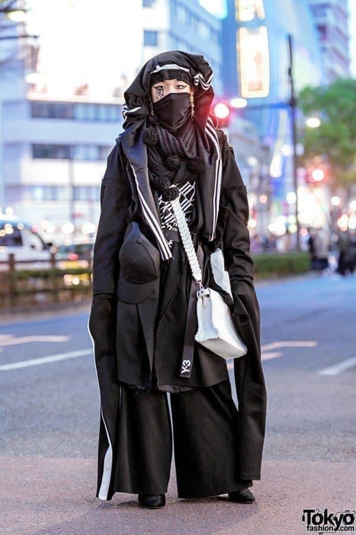 Giật mình với street style kiểu Nhật mà cứ ngỡ lễ hội hóa trang - Ảnh 3.