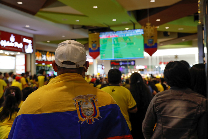 Người hâm mộ Ecuador nói gì sau chiến thắng mở màn tại World Cup? - Ảnh 2.