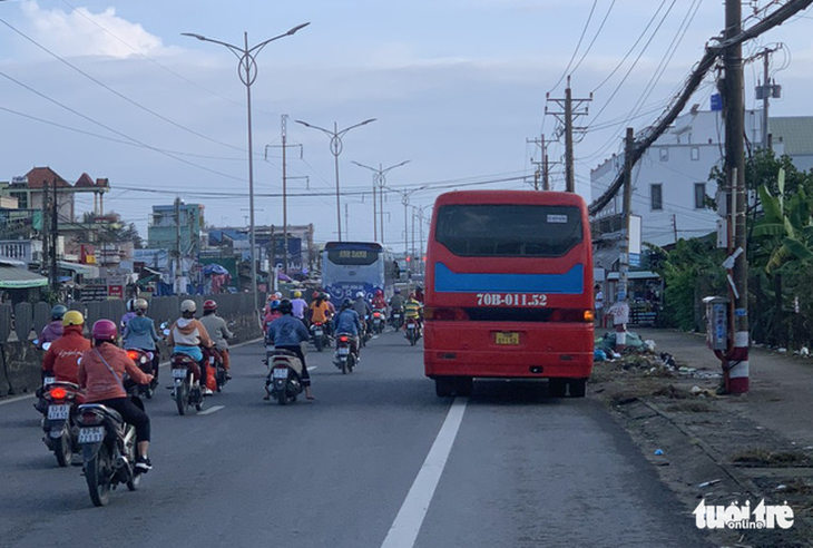 Nữ công nhân bị tai nạn chết khi đang trên đường đi làm - Ảnh 1.