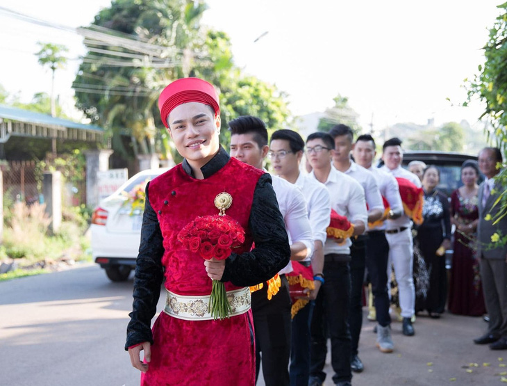 Lê Dương Bảo Lâm xin lỗi vợ vì loạt ảnh cô dâu thảm họa - Ảnh 7.