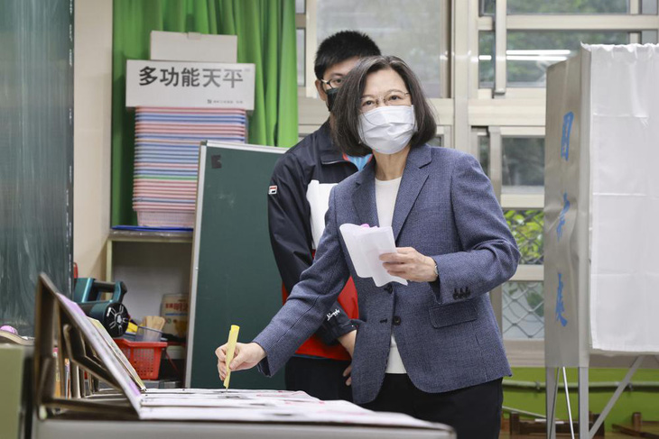 Đài Loan: Bà Thái Anh Văn từ chức chủ tịch Đảng Dân chủ tiến bộ - Ảnh 1.
