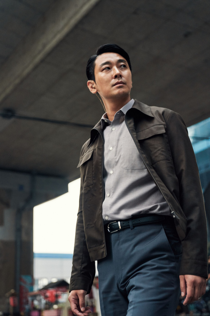 Dàn cameo ‘có tiền không mời nổi’ xuất hiện trong phim đầu tay của Lee Jung Jae - Ảnh 2.