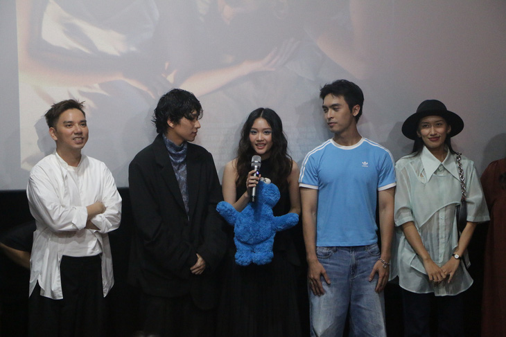 Hà Anh, Amee, Khánh Linh giao lưu với dự án phim ngắn Con quỷ nỗi buồn - Ảnh 3.