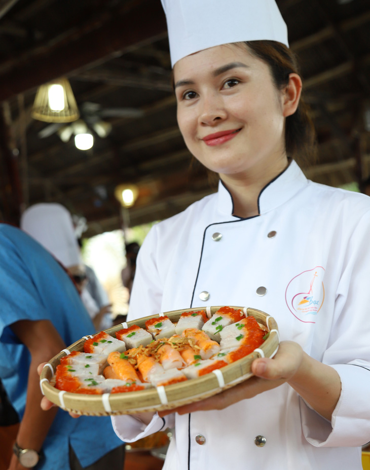 Kỷ lục Việt Nam: 122 món ăn từ tôm và muối Bạc Liêu - Ảnh 11.