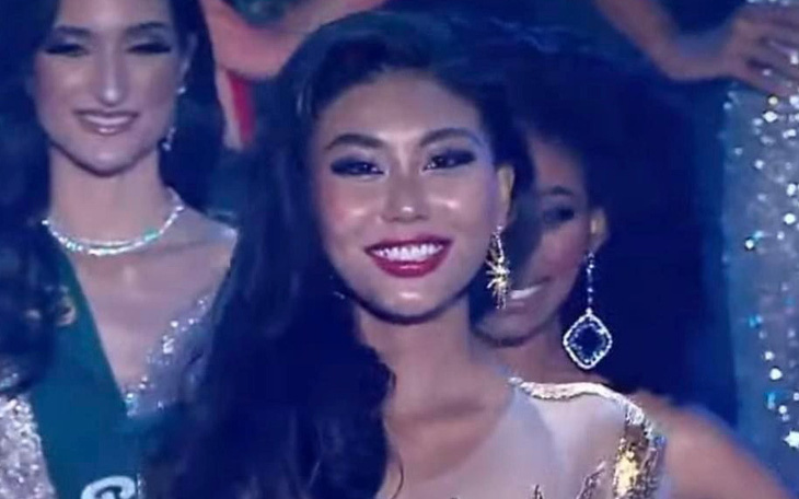 Out top 12 Miss Earth, Thạch Thu Thảo vẫn tỏa sáng tại chung kết