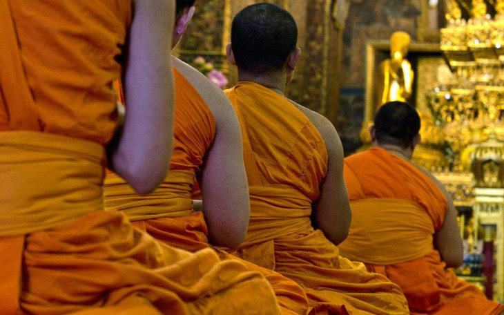 Ngôi chùa Thái Lan "trống rỗng" vì tất cả sư bị đưa đi cai nghiện