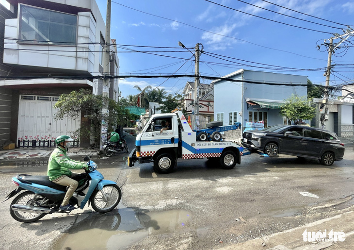 Bờ bao công trình chống ngập bị vỡ, gây ngập cả đêm ở phường Linh Đông - Ảnh 8.