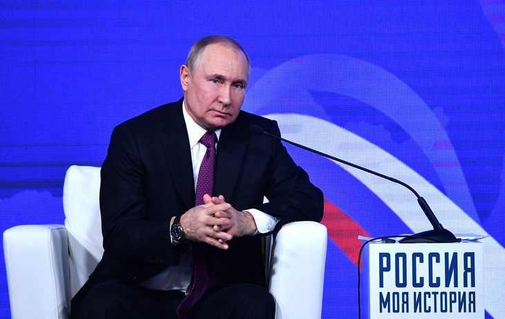 Ông Putin: Chiến dịch Ukraine diễn ra sớm để tránh lịch sử tái diễn - Ảnh 1.