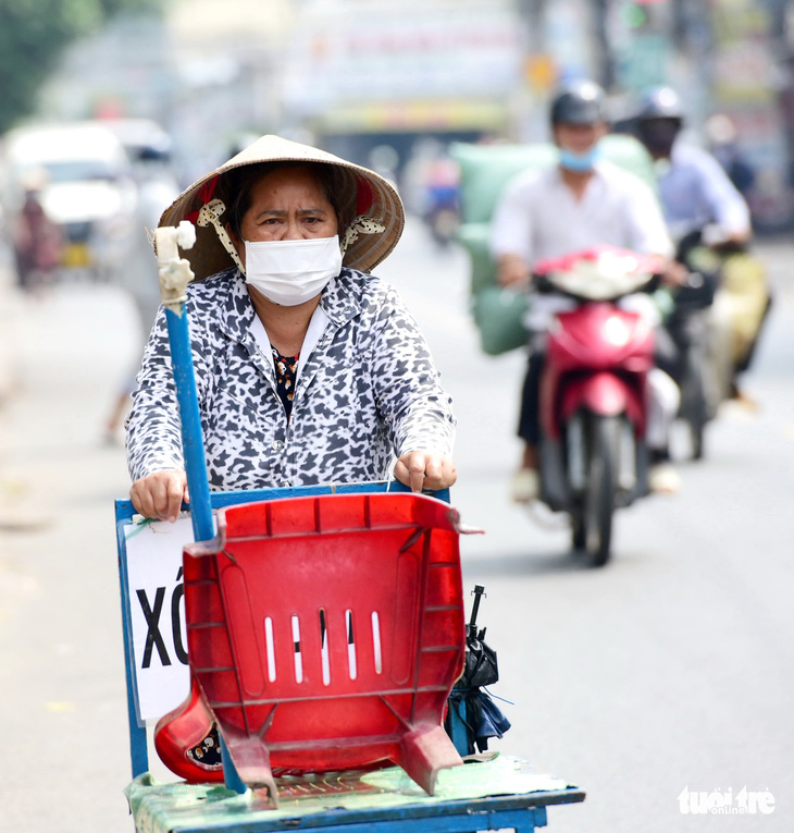 Nuôi con người dưng - Ảnh 1.