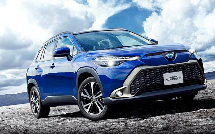 Toyota Corolla Cross sắp bỏ bớt phiên bản chạy xăng