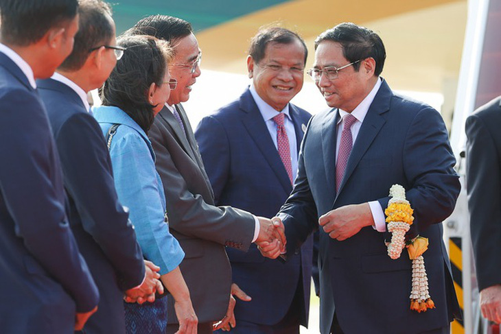 Thủ tướng thăm chính thức Campuchia và dự Hội nghị cấp cao ASEAN - Ảnh 2.