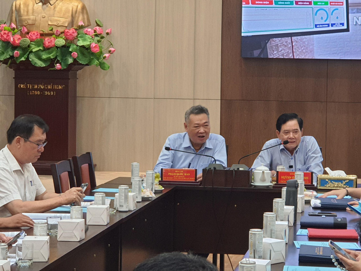 Ngành điện TP.HCM gắn kết với cấp ủy, chính quyền quận Phú Nhuận - Ảnh 2.