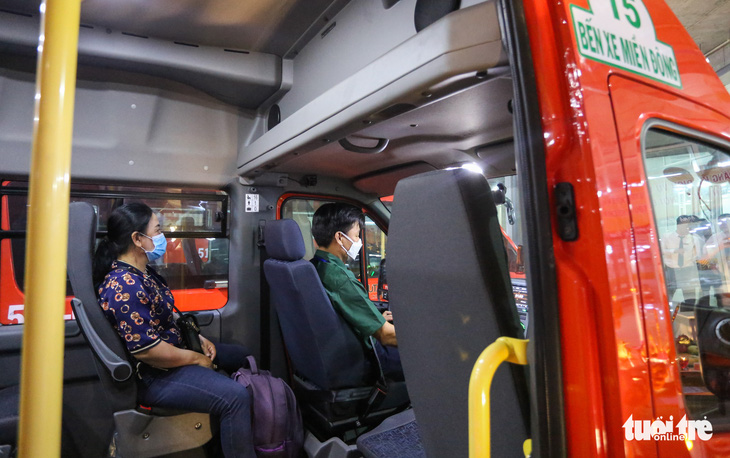 Các chuyến xe trung chuyển miễn phí vào bến xe Miền Đông mới chính thức lăn bánh - Ảnh 4.