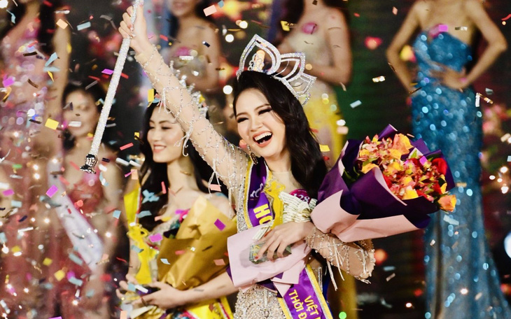 Nét đẹp tuổi 18 đăng quang Hoa hậu Việt Nam Thời đại 2022
