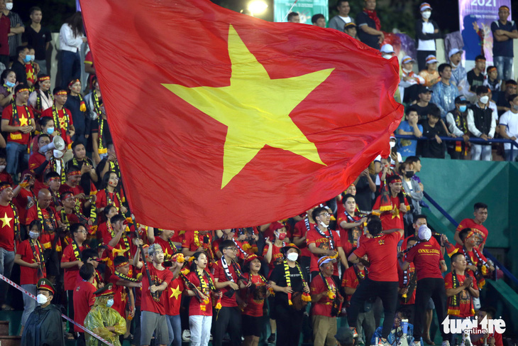 AFF Cup 2022: Vé chợ đen trận Singapore - Việt Nam hơn 1,7 triệu đồng - Ảnh 2.