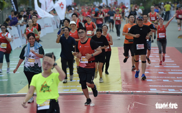 Hơn 12.000 người chạy giải marathon quảng bá du lịch TP.HCM - Ảnh 3.