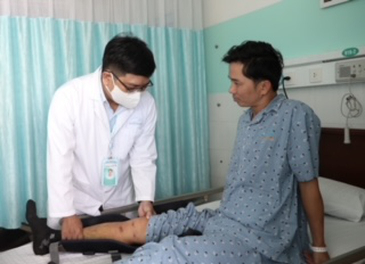 Kỹ thuật nội soi khớp ở Bệnh viện Gia Đình giúp người chấn thương phục hồi - Ảnh 3.