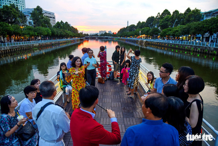 Cần hình thành đô thị ven sông Sài Gòn, mở không gian cho xe đạp - Ảnh 2.