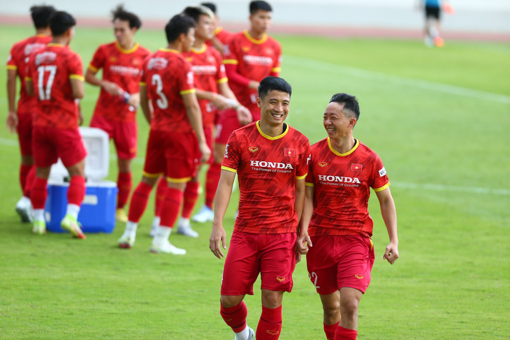 Mắc COVID-19, Phan Văn Đức và Bùi Tiến Dũng vắng mặt trận mở màn AFF Cup 2022 - Ảnh 1.