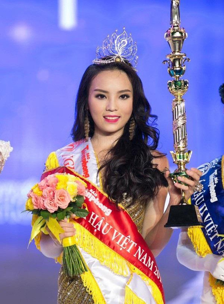 Vương miện, quyền trượng Hoa hậu Việt Nam mùa giải năm nào ấn tượng nhất? - Ảnh 7.