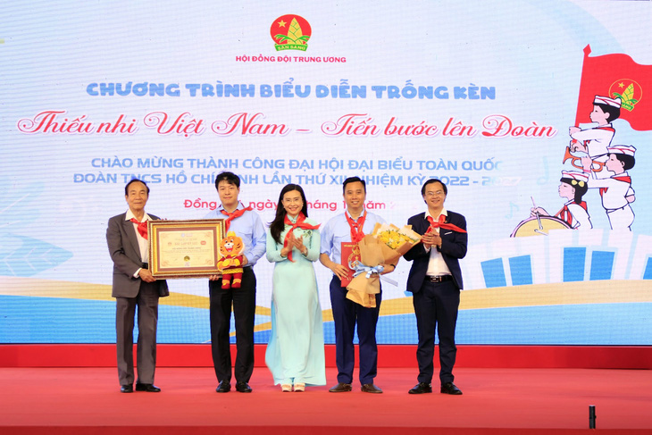 12.000 thiếu nhi biểu diễn trống kèn chào mừng thành công Đại hội Đoàn toàn quốc - Ảnh 3.