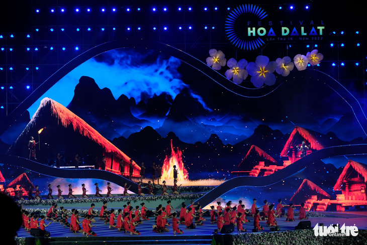 Khai mạc Festival hoa Đà Lạt, 400 nghệ sĩ quy tụ, 500.000 chậu hoa quanh hồ Xuân Hương - Ảnh 13.