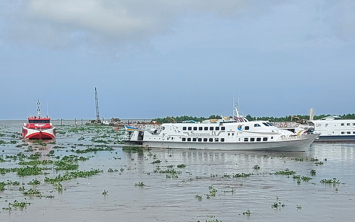Tạm ngưng tàu Kiên Giang - Phú Quốc do thời tiết: Dời vé lại hoặc hoàn tiền cho khách