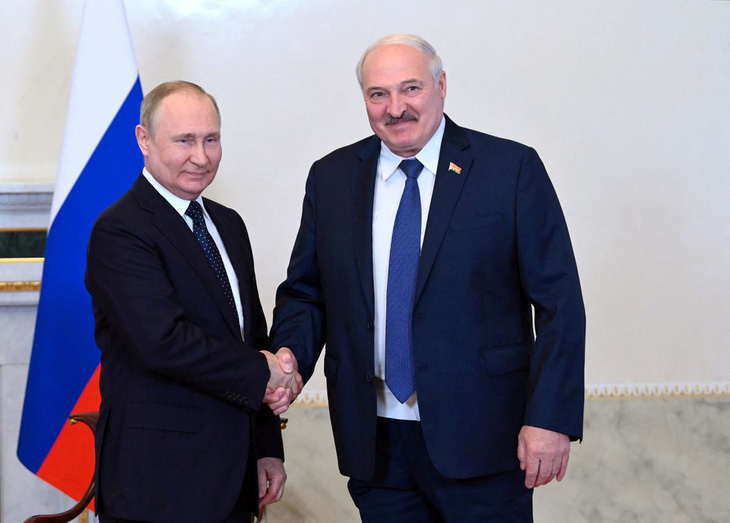 Cuộc hội đàm ngày 23-7 giữa Tổng thống Nga Putin gặp Tổng thống Belarus Lukashenko ở St Petersburg là cuộc họp lần thứ 6 của hai người trong năm 2023 - Ảnh: REUTERS