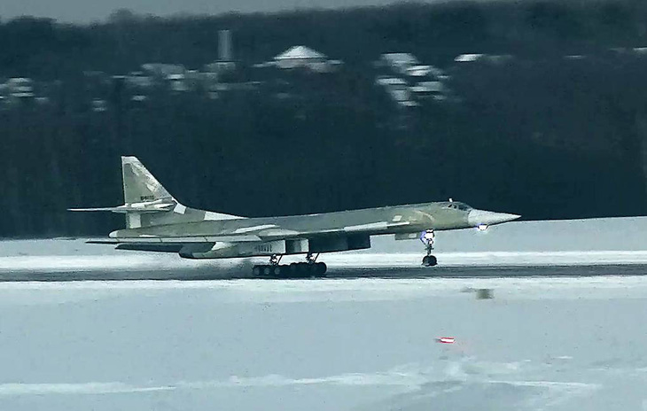 Thiên nga trắng Tu-160M thứ hai của Nga cất cánh - Ảnh 1.