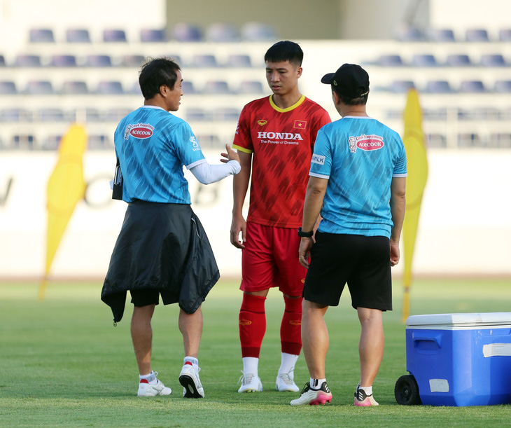 Ông Park vẫn dành chỗ cho Bùi Tiến Dũng đấu AFF Cup - Ảnh 1.