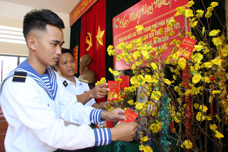 Chiến sĩ Trạm ra đa 625: Nhận quà Tết này, anh em ở đơn vị cảm thấy ấm lòng lắm - Ảnh 5.