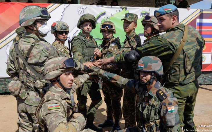 Tổng thống Nga đồng ý tăng quy mô quân đội lên 1,5 triệu binh sĩ