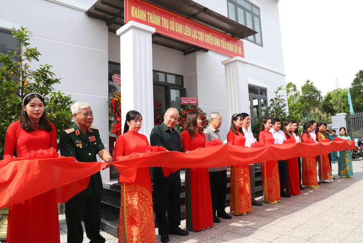 Khánh thành trụ sở Ban Liên lạc cựu chiến binh Tiểu đoàn Tây Đô - Ảnh 2.