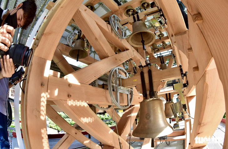 Tòa Tổng giám mục TP.HCM làm phép dàn giao hưởng 25 chuông carillon, lần đầu vang tiếng - Ảnh 3.