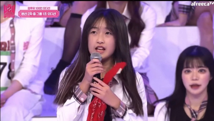 Show truyền hình Hàn gây tranh cãi khi cho ra mắt idol nữ 11 tuổi - Ảnh 2.