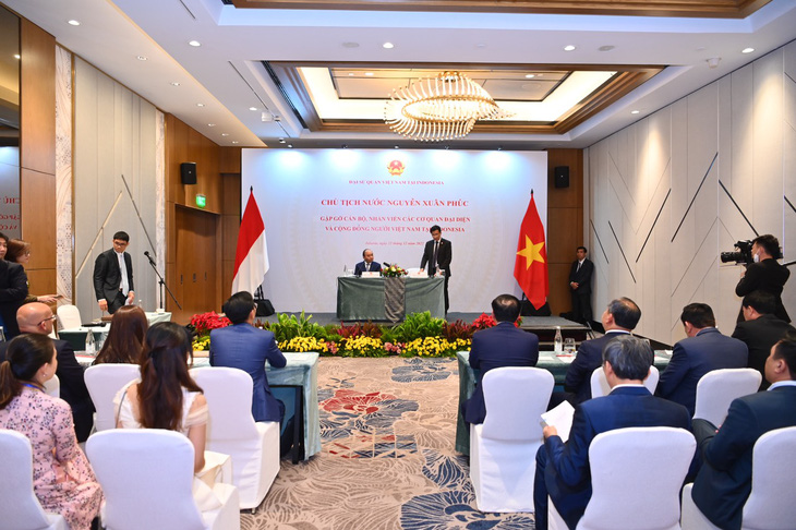 Chủ tịch nước thông báo kết quả chuyến thăm Indonesia với kiều bào - Ảnh 2.