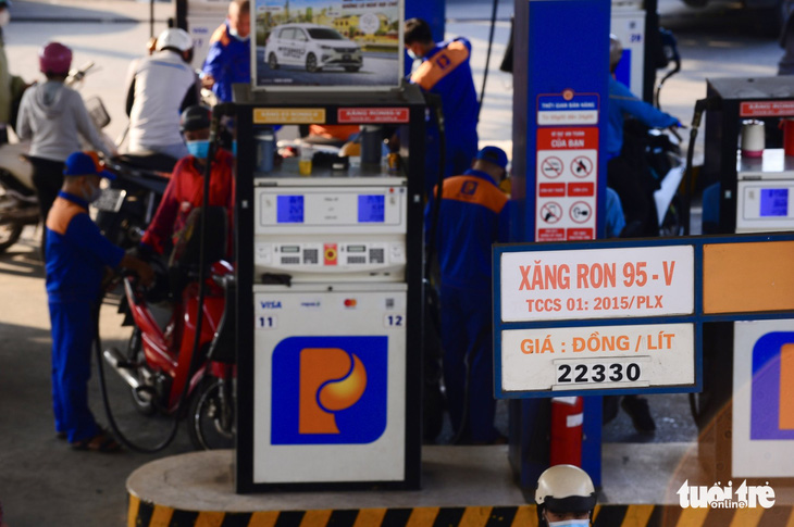 Petrolimex chỉ bán xăng dầu ‘xịn’ giá cao: Mua hay không là quyền của khách hàng - Ảnh 1.